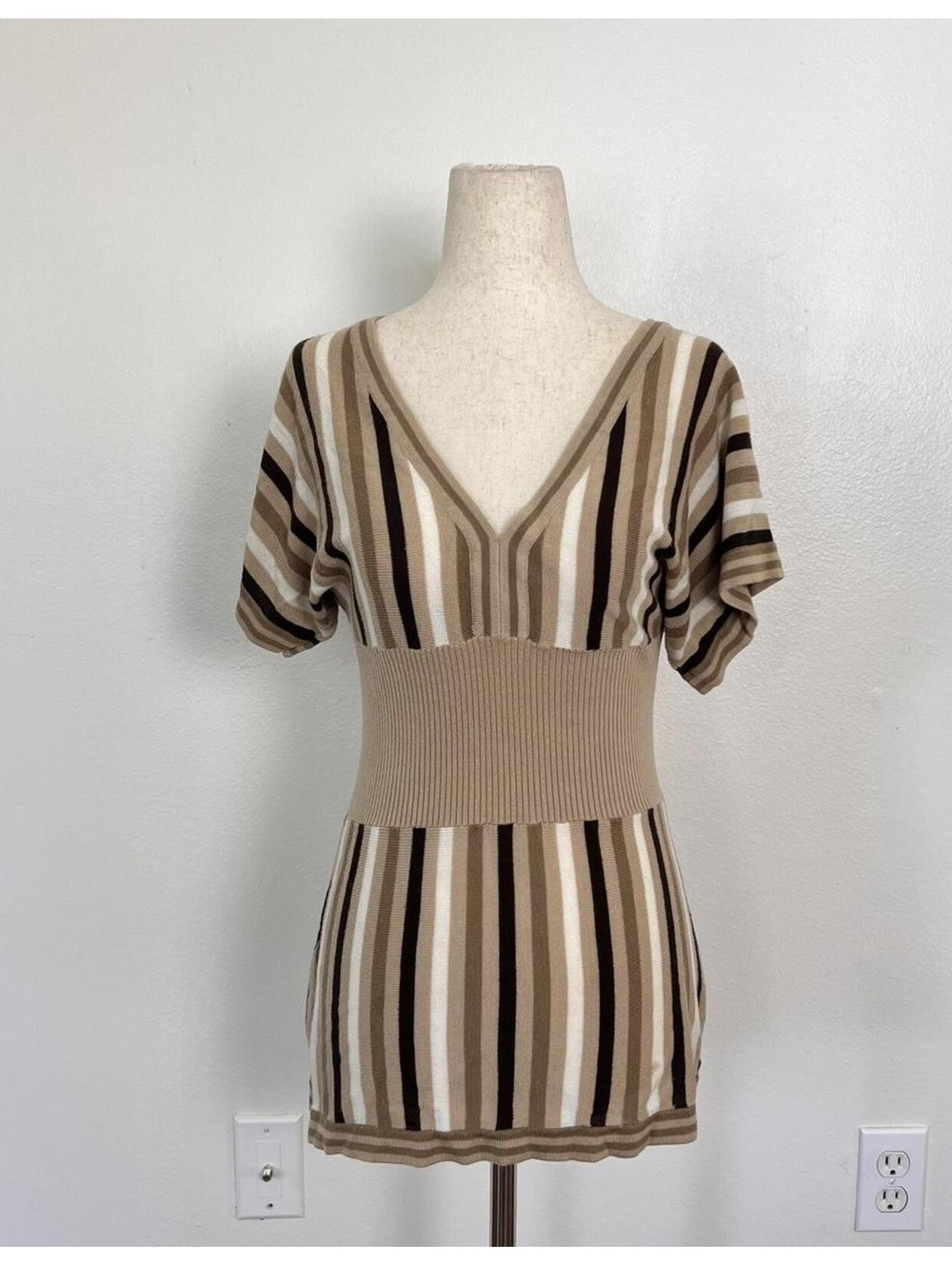 BCX brown striped knit top with V-neck and short sleeves. Size S.
